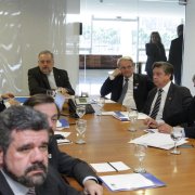 Reunião de prefeitos e entidades com o ministro Ricardo Berzoini - 04.11.2015
