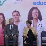 Cerimônia de Anúncio da prorrogação da permanência de médicos brasileiros do Programa Mais Médicos