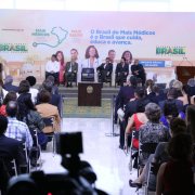 Cerimônia de Anúncio da prorrogação da permanência de médicos brasileiros formados no exterior, e de estrangeiros do Programa Mais Médicos