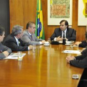 Audiência com o presidente da Câmara, Rodrigo Maia, para entrega da Carta de Prefeitos da 70ª Reunião Geral da FNP